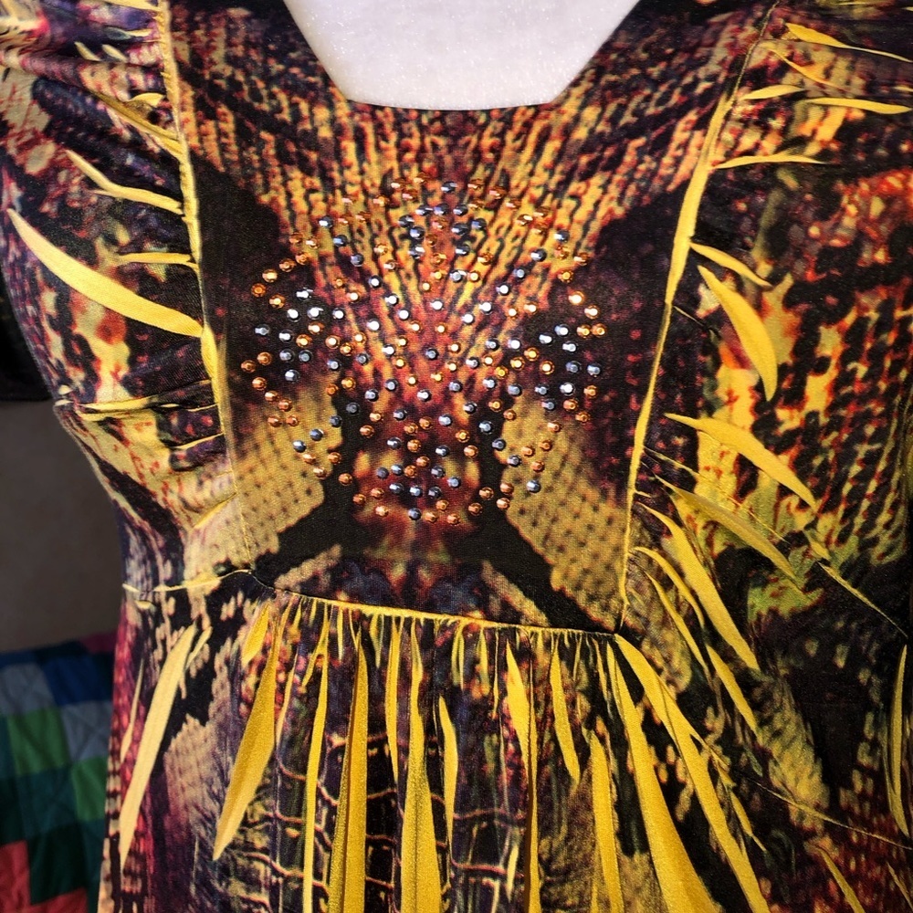 UNITY SIZE SMALL MULTICOLORED MUSTARD AND MORE FLUTTER SLEEVE SMALL SQUARE NECK - Picture 2 of 4